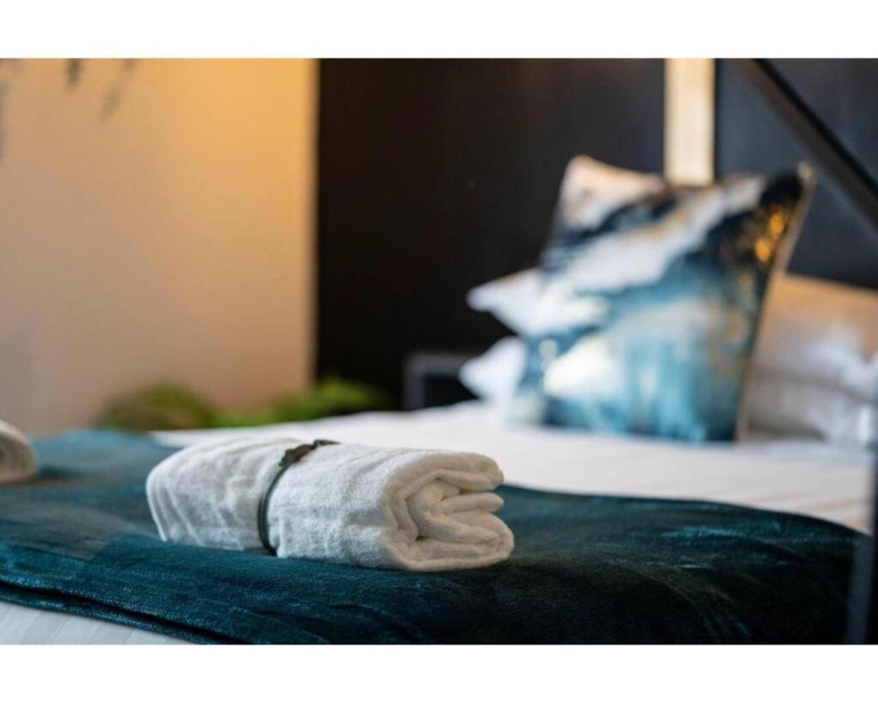 Central Belfast Apartments Queen'S Hideaway 외부 사진