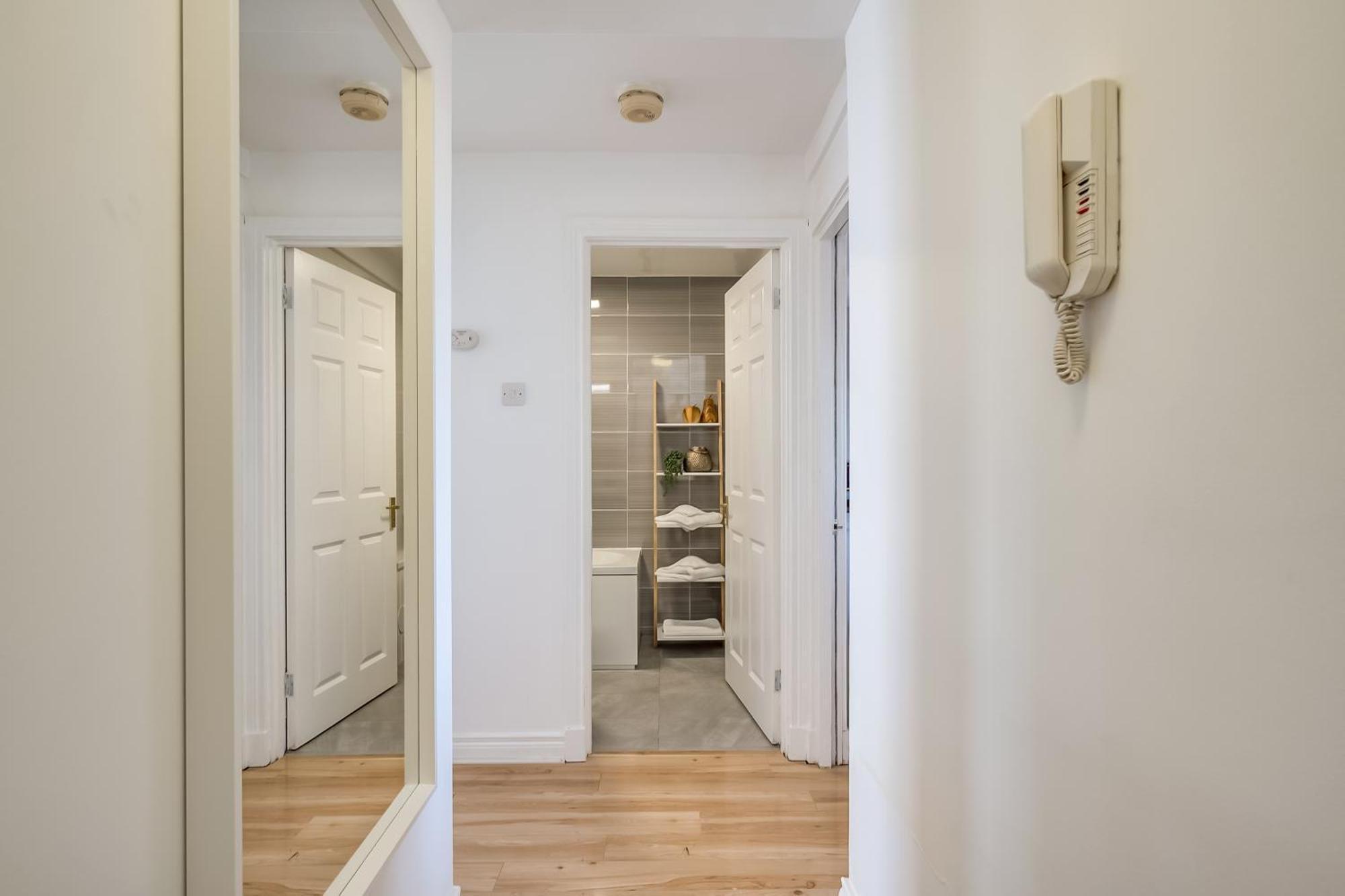 Central Belfast Apartments Queen'S Hideaway 외부 사진
