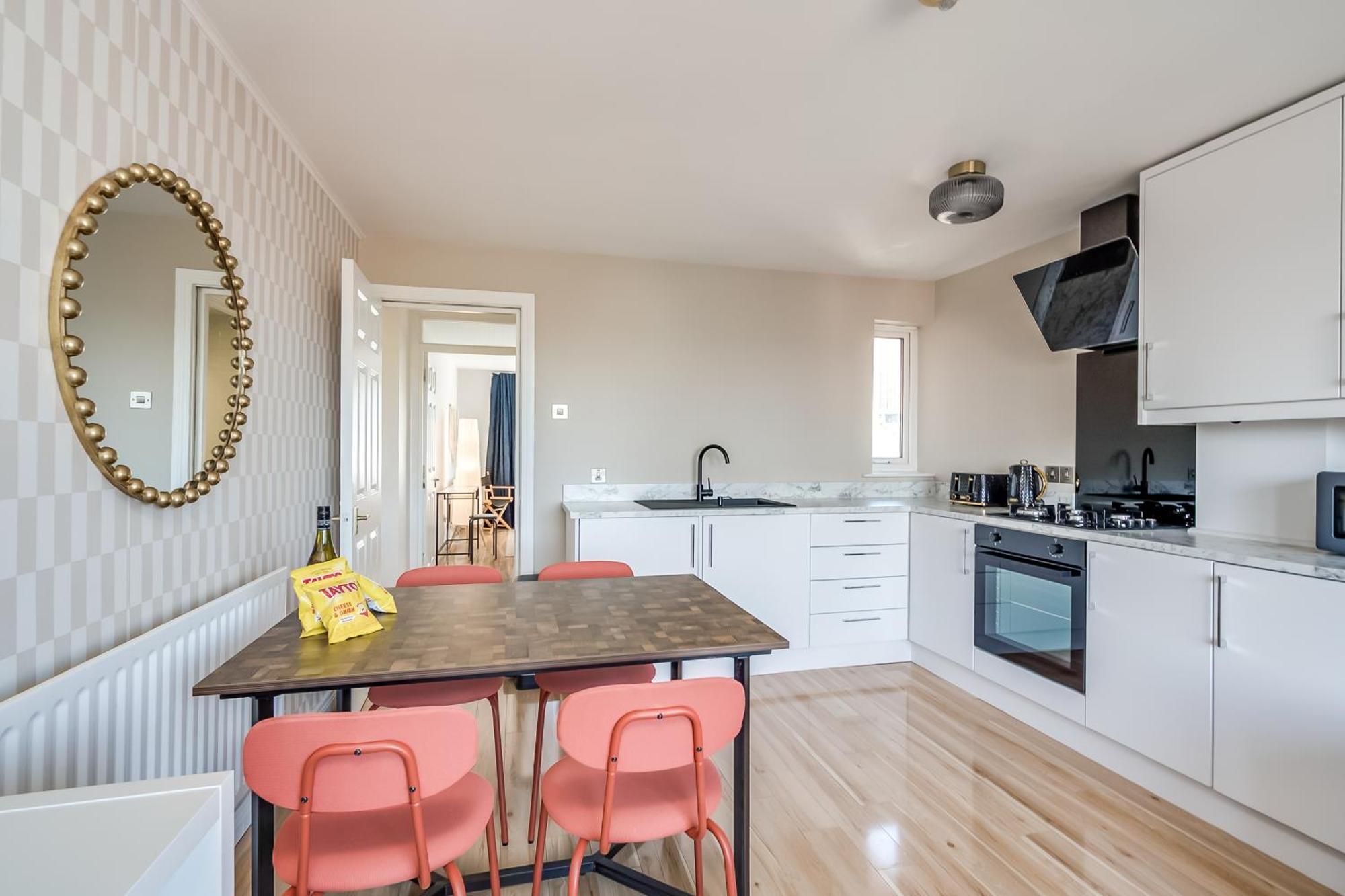 Central Belfast Apartments Queen'S Hideaway 외부 사진