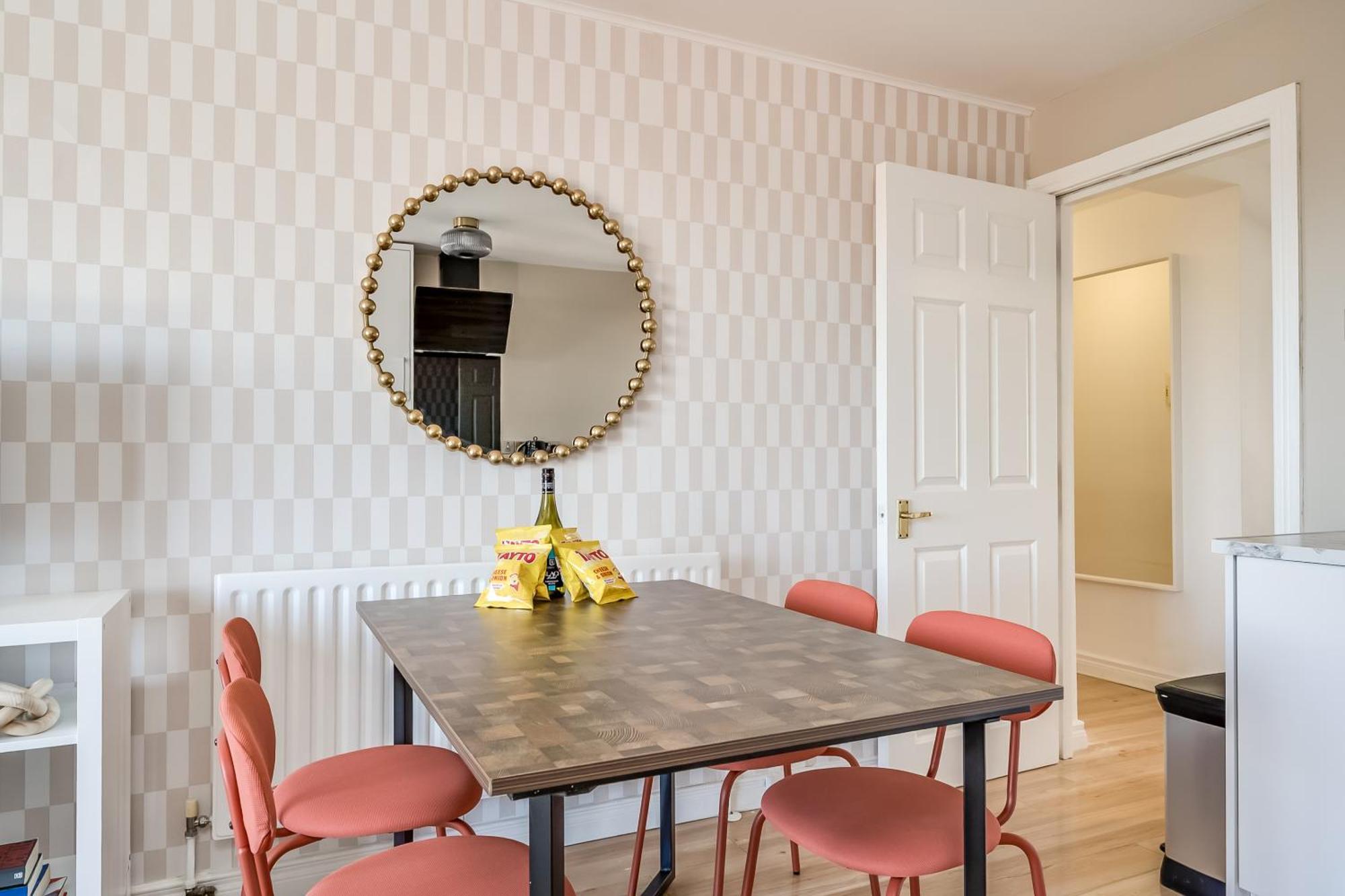 Central Belfast Apartments Queen'S Hideaway 외부 사진